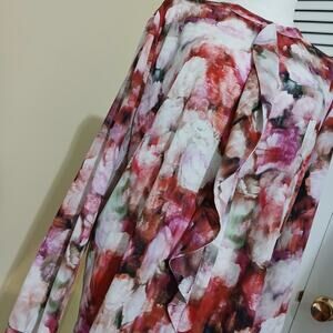 NYDJ Not your Daughters Jeans XL Abstract Floral Long-Sleeved blouse ruffle